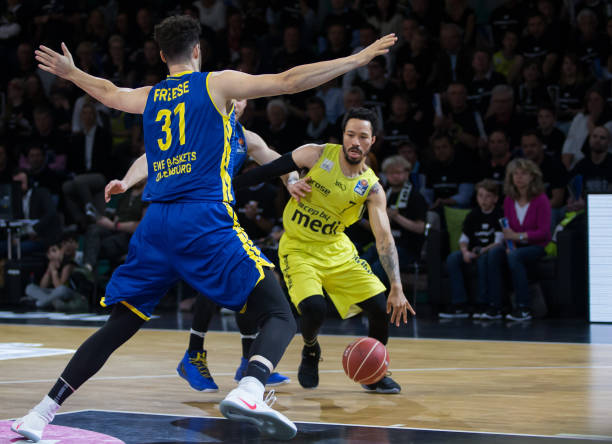 引擎上有更 引擎上有更