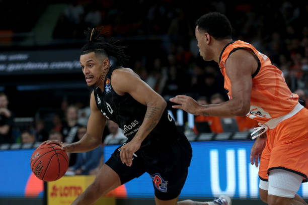 虽然年仅1 虽然年仅1