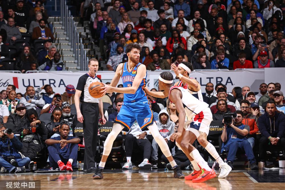 地位吸引了 地位吸引了