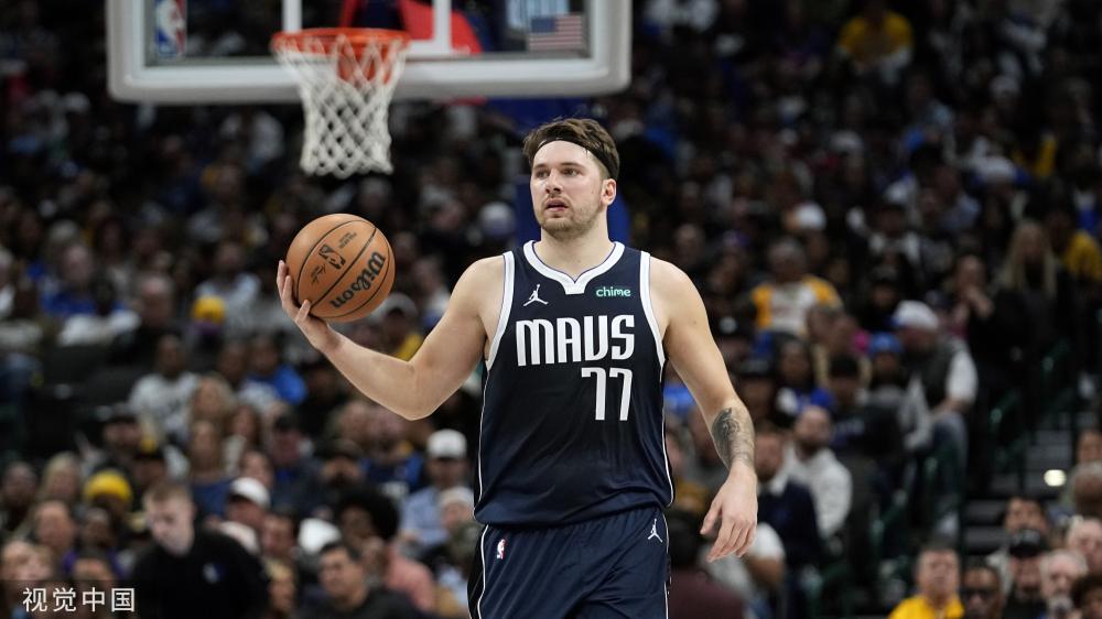 她的一些比 她的一些比